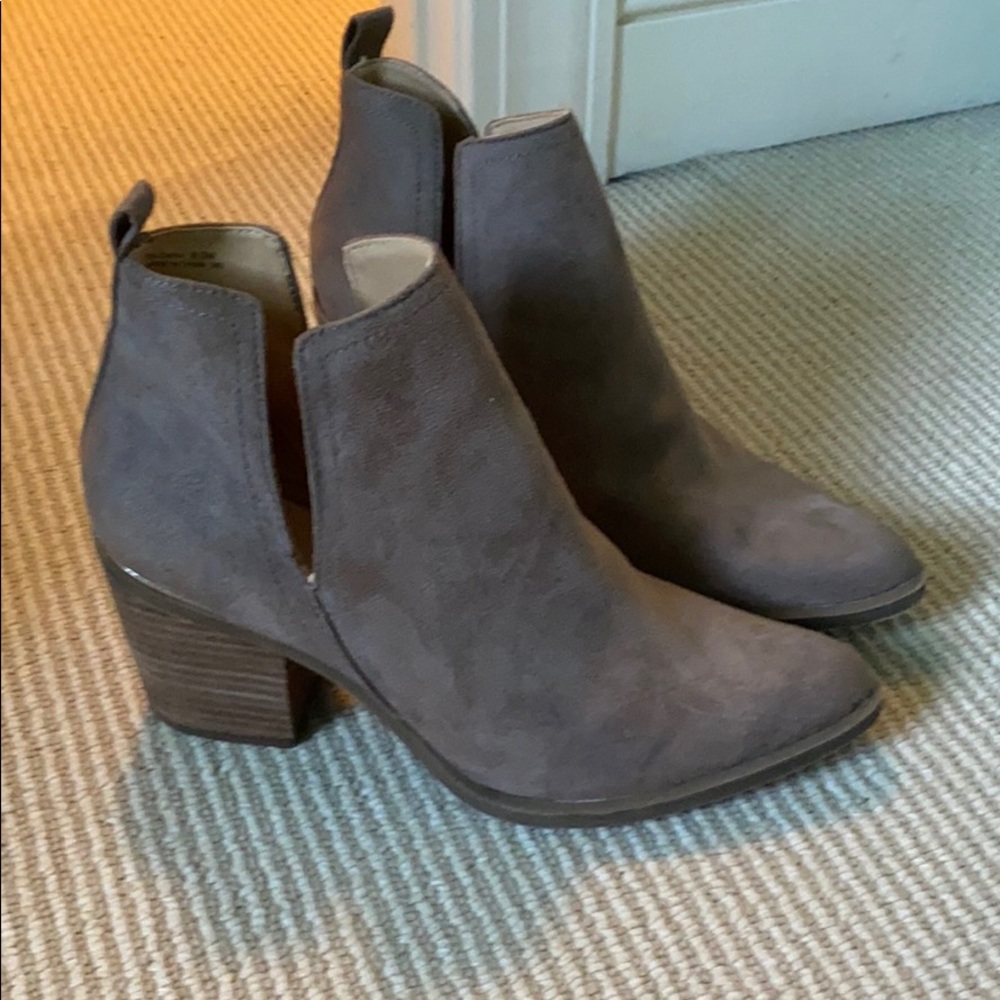 Short booties